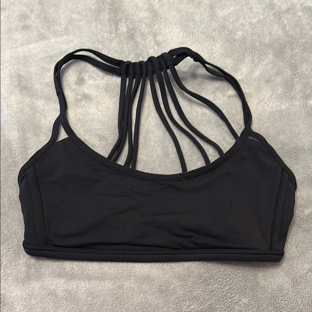 Lululemon free to be wild bra